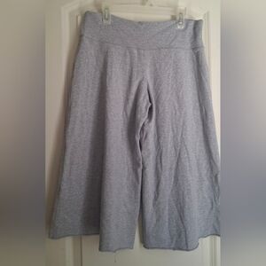 Express Wide Leg Cropped Flare Gray Women's Sweat Pants Sz M LONGWEAR CASUAL BOH